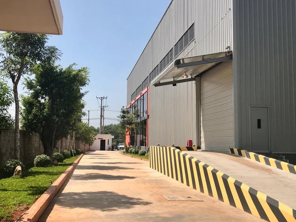 Warehouse storage facility